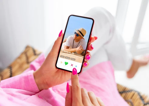 Ne visam, ko kāds stāsta par sevi “tinderī”, var uzreiz ticēt.