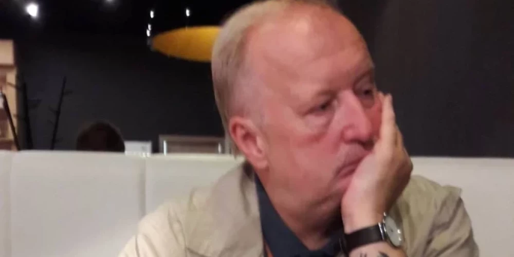 Raimonds Olehno iepriekš tika atstādināts no amata saistībā ar "Rēzeknes siltumtīklu" darbinieku braucienu uz Prāgu.