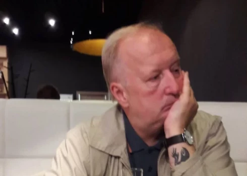 Raimonds Olehno iepriekš tika atstādināts no amata saistībā ar "Rēzeknes siltumtīklu" darbinieku braucienu uz Prāgu.