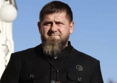 Ramzans Kadirovs ar neizprotamu foto reaģē uz runām par slimību un hospitalizācijas iemesliem Turcijā