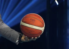 Во время EuroBasket в Риге разрешат уличные экраны и ролл-бары на летних террасах