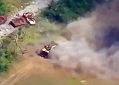 VIDEO: Krievijas tanku kolonna piedzīvo asiņainu katastrofu netālu no Siverskas