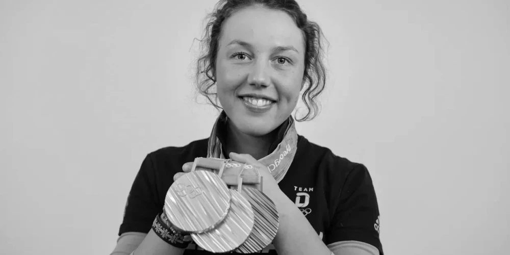 Laura Dālmeiere vienās olimpiskajās spēlēs tika pie trīs godalgām.
