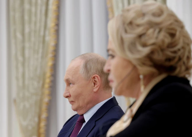 ES delegācijas parāda attieksmi pret Šveices uzaicināto Putina propagandas ruporu Matvijenko, kas stāstīja par "briesmīgo Ukrainu" un "miermīlīgo Krieviju"