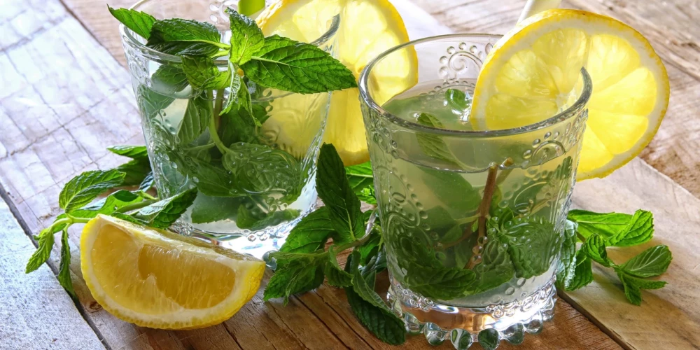 Zaļumu limonāde ar lavandas aromātu