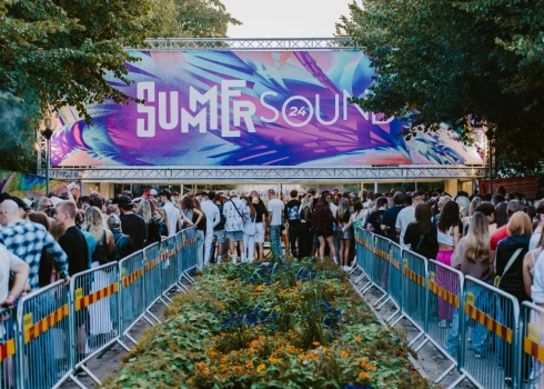 Jau pēc nedēļas, 1 un 2. augustā, Liepājas pludmalē norisināsies festivāls “Summer Sound 2025”.