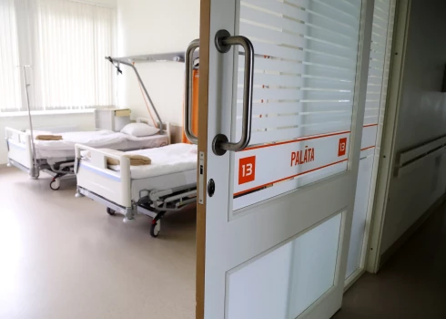 Viens no PSKUS Plaušu slimību centra pacientiem inficējies ar slimnīcā konstatēto antibiotiku rezistento baktēriju. 