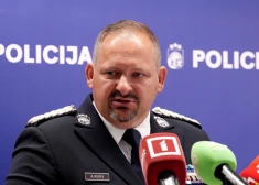Полиция установила личности людей, причастных к вооруженному ограблению магазина в Старой Риге