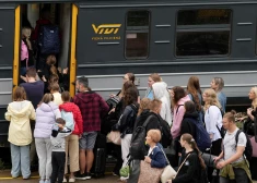 "Draugi, laiks beigt ņirgāties par cilvēkiem!" Soctīklos izceļas pamatīga sašutuma vētra - "Vivi" vilcienā sodīs par biļetes nereģistrēšanu