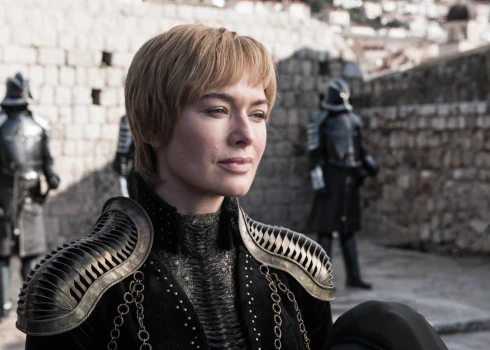 Lena Hedija (Lena Headey), Serseja Lanistera no Troņu spēles (Cercei Lannister, Game of Thrones).