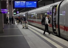 Vācijā uz dzelzceļa līnijas Diseldorfā notikusi vēl viena dedzināšana