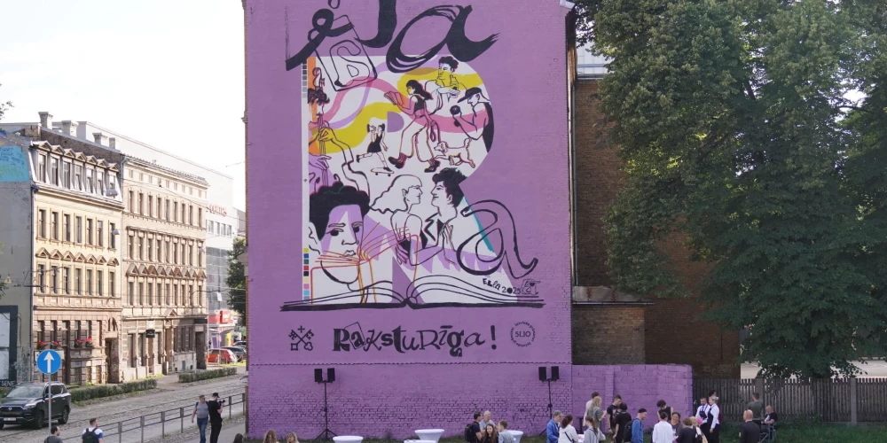 Svētku murāļa "RakstuRīga" atklāšana (foto: Mārtiņš Ziders)
