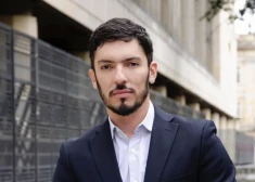 Kolumbijā līdztiesības ministra amatu ieņems bijušais pornofilmu aktieris