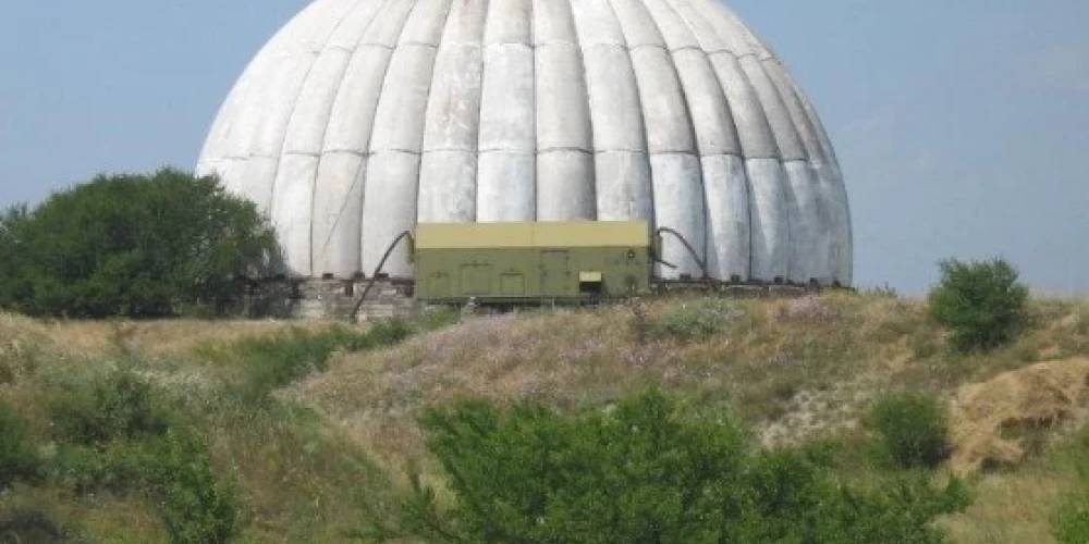 Один из военных объектов в Крыму, подвергшийся удару.