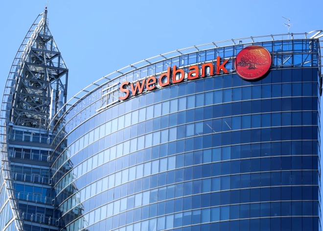 "Swedbank" samazinājusi komisijas maksu pensiju otrajam līmenim