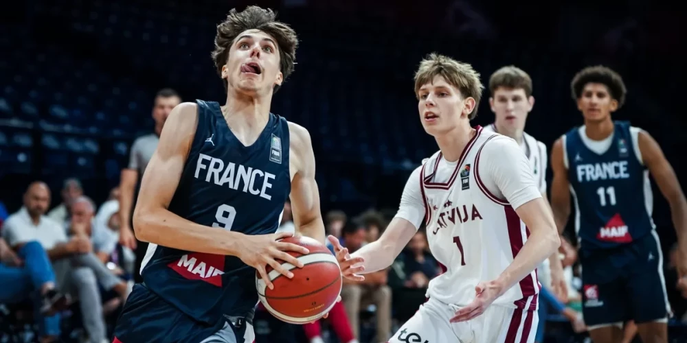  Latvijas U-18 vīriešu basketbola izlase sestdien Belgradā Eiropas U-18 čempionāta pusfinālā piedzīvoja zaudējumu un cīnīsies par trešo pozīciju.