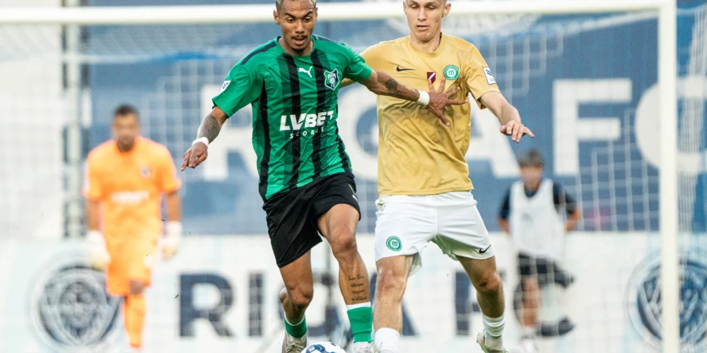 "Metta" mērojas spēkiem ar "Audu" (foto: Kristians Putniņš)