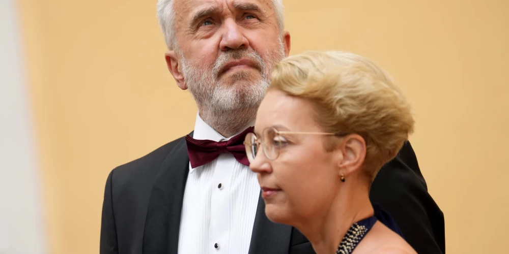 Ekspolitiķis Andris Šķēle ar kundzi Kristiānu Lībani-Šķēli.