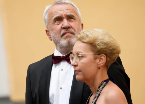 Ekspolitiķis Andris Šķēle ar kundzi Kristiānu Lībani-Šķēli.