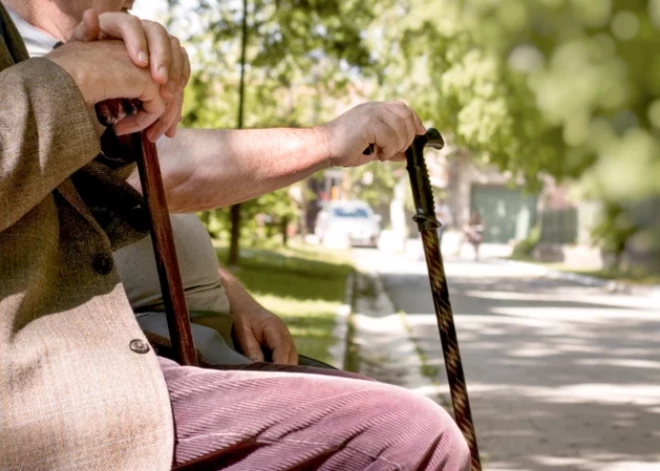 Как выжить на пенсии в Латвии: что думают представители поколения 50+