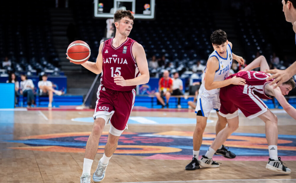 Viens no U-18 izlases līderiem Adrians Andževs pārceļas uz "VEF Rīga"