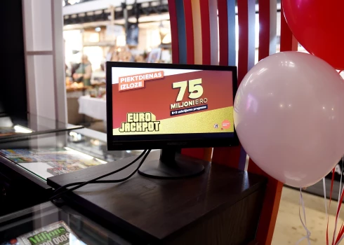 Житель Латвии выиграл более 400 тысяч евро в лотерее Eurojackpot.