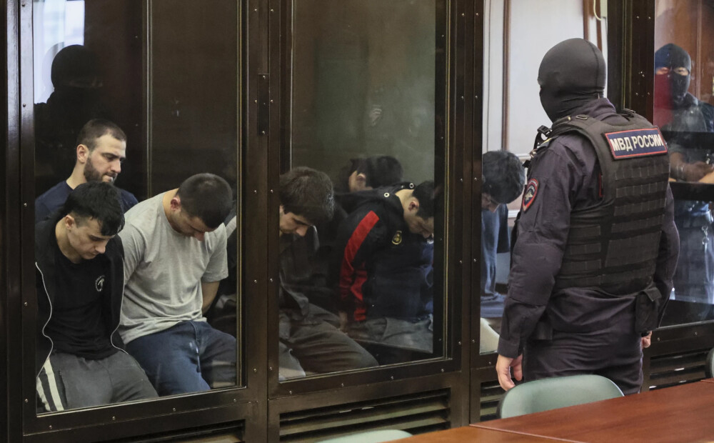 Maskavā sāk tiesāt teroristus, kas sarīkoja slaktiņu "Crocus City Hall", kamēr Krievija uzreiz notikušajā vainoja Ukrainu