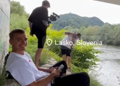 Porziņģis un Šmits brīvajā laikā makšķerē.