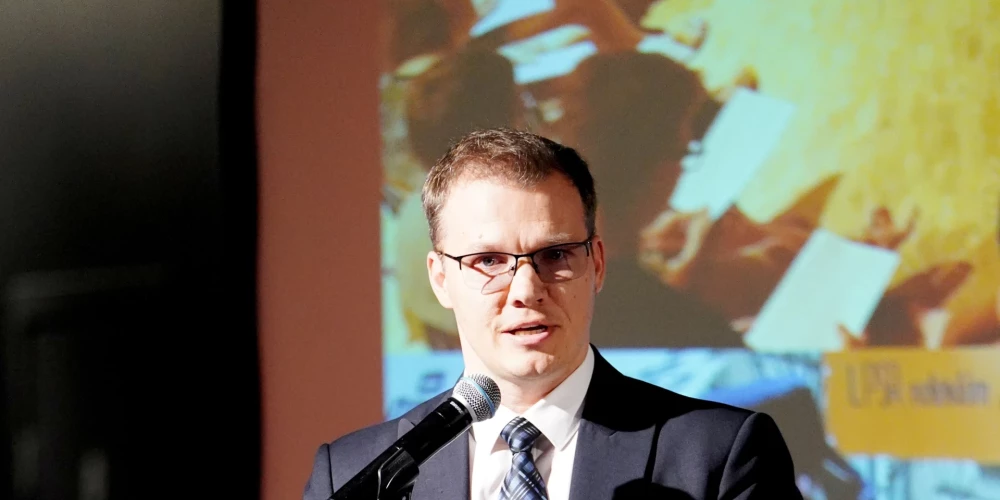 Nacionālās apvienības (NA) priekšsēdētājs Raivis Dzintars.