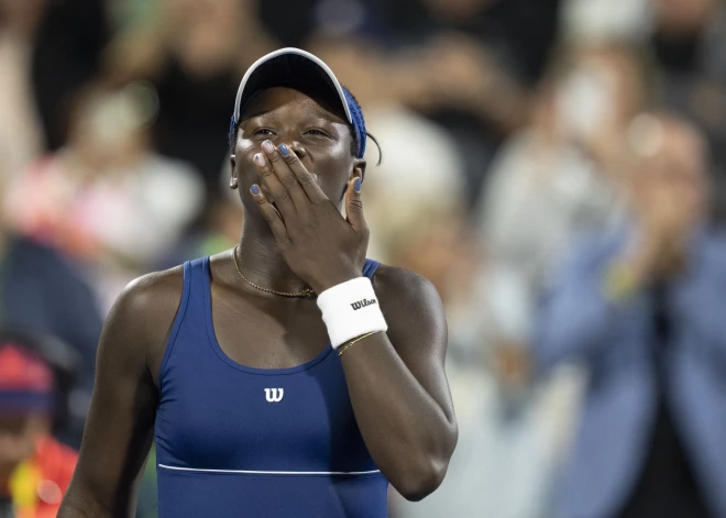 Kanādā notiekošo ATP un WTA tenisa turnīru pusfinālos tiek favorīts Zverevs un mājinieku sensācija Mboko