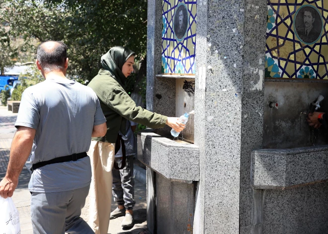 Irāna karstuma viļņa dēļ slēdz valsts iestādes