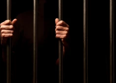 Банды возвращаются? В Латвии пресекли деятельность преступной группы, которой руководили из тюрьмы