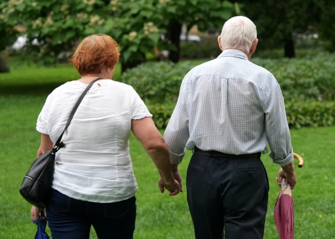 Kā Latvijā izdzīvot no pensijas: ko domā iedzīvotāji vecumā no 50 gadiem