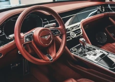 Латвийские парадоксы: в стране экономический кризис, а продажи автомашин Bentley подскочили на 40%