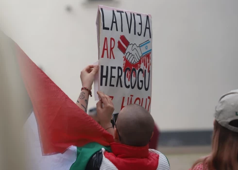 Protests pret Latvijas sadarbību ar Izraēlu.