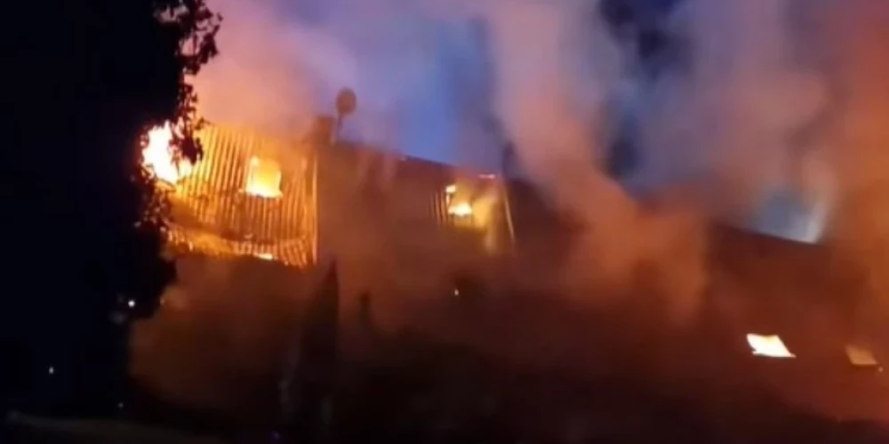 В огне сгорело все.