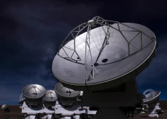 Astronomi veic revolucionāru atklājumu par visu laiku lielāko komētu, kas novērota, lidojot cauri dziļajam kosmosam