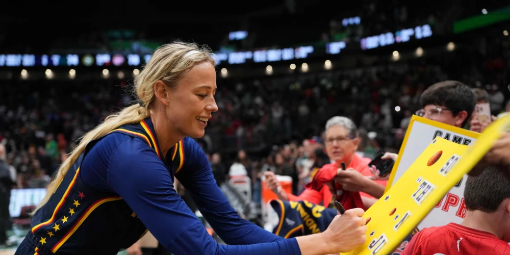 Sofija Kaninghema bijusi vokāla par šo tēmu un viņai vēlāk trāpīja ar dildo.