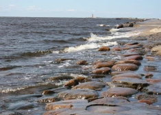 Пляжи Латвии остывают: где сейчас самая холодная вода