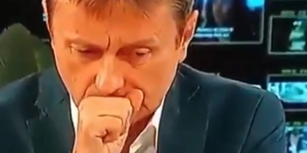 Serbijas ministrs Darko Glišičs vairs nevar parunāt insulta dēļ (ekrānuzņēmums no video)