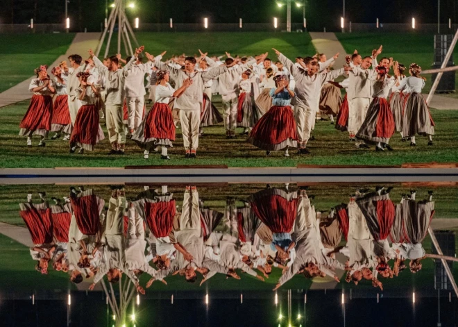 Aizvadīts dejas eposs "Düna" ģenerālmēģinājums.