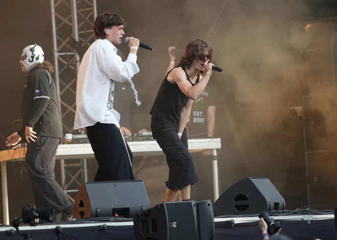 "Positivus" mirkļi.