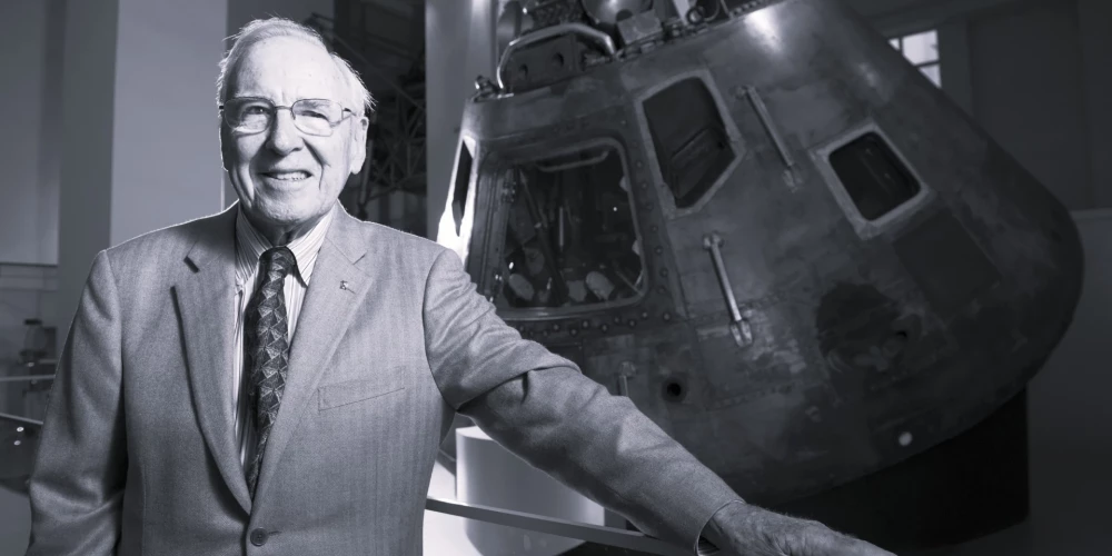 Džeimss Lovels – leģendārais “Apollo 13” komandieris, kurš pārvērta neveiksmīgu Mēness misiju par vienu no NASA spožākajiem triumfiem.
