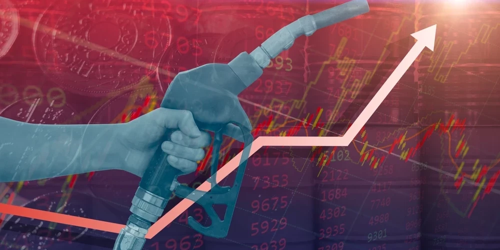 Нефть может сначала подешеветь, а потом взлететь в цене.