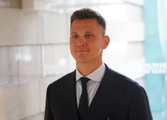 Jaunajam Rīgas domes opozīcijas deputātam Bartaševičam 235 000 eiro lielas parādsaistības