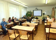 Спорткомплекс с бассейном и новые площадки: в Риге масштабно обновляют школы, но к 1 сентября успеют не везде