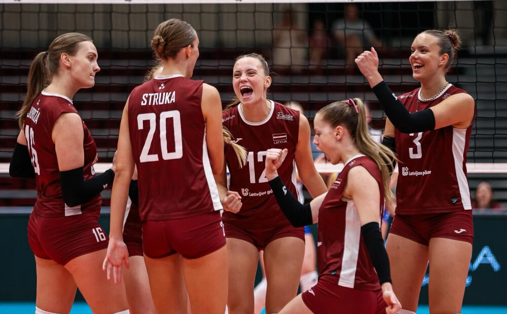 Latvijas volejbolistes, neskatoties uz zaudējumu, nodrošina vietu Eiropas čempionāta finālturnīrā