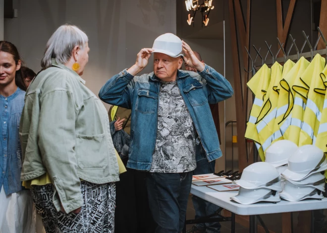 2025. gada 8. augustā kultūras centrā "Siguldas devons" atklātā izstāde “Uzmanību! Uz ceļa strādā!”, kas ir veltījums izcilajai latviešu māksliniecei Džemmai Skulmei, kuras radošais mantojums ir neatņemama Latvijas mākslas vēstures daļa.