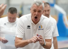 VIDEO: Ainars Bagatskis emocionālā runā skarbi kritizē NBA spēlējošos ukraiņu basketbolistus
