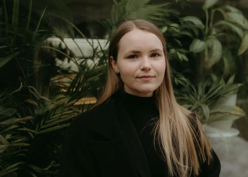 Aiva Antone, 27 gadi, sociālajā tīklā “Instagram” labprāt runā par naudu, budžeta plānošanu un saviem tēriņiem.